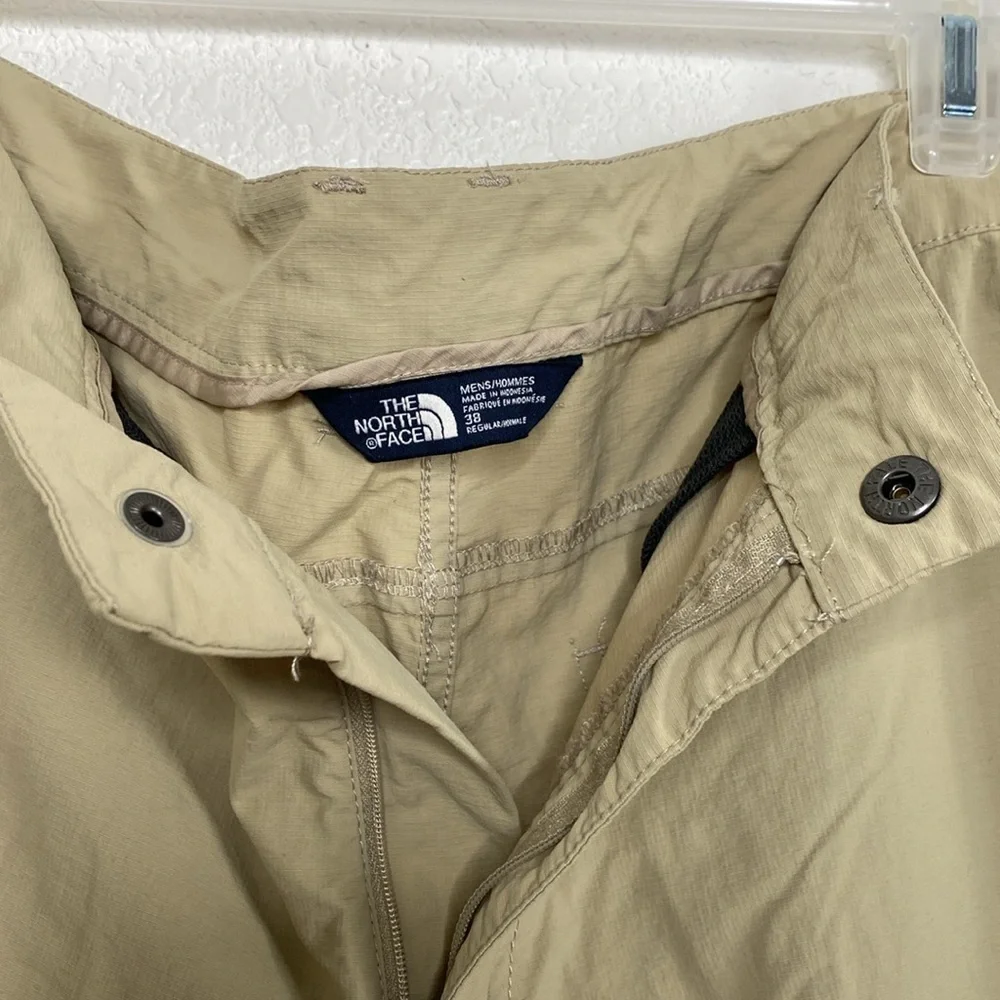 The North Face Men’s Flash Dry Shorts Size 38